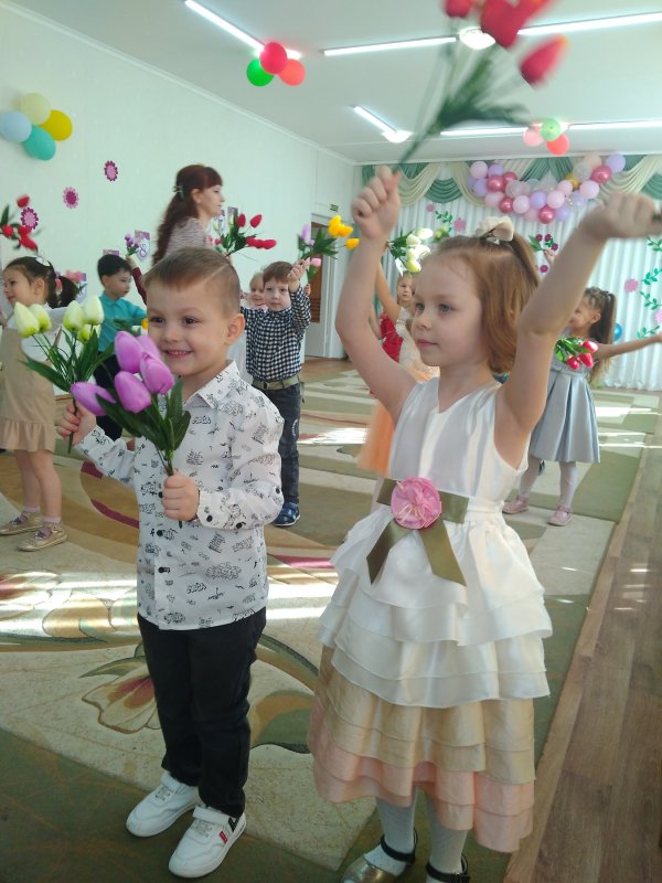 Праздничный бал для мам!